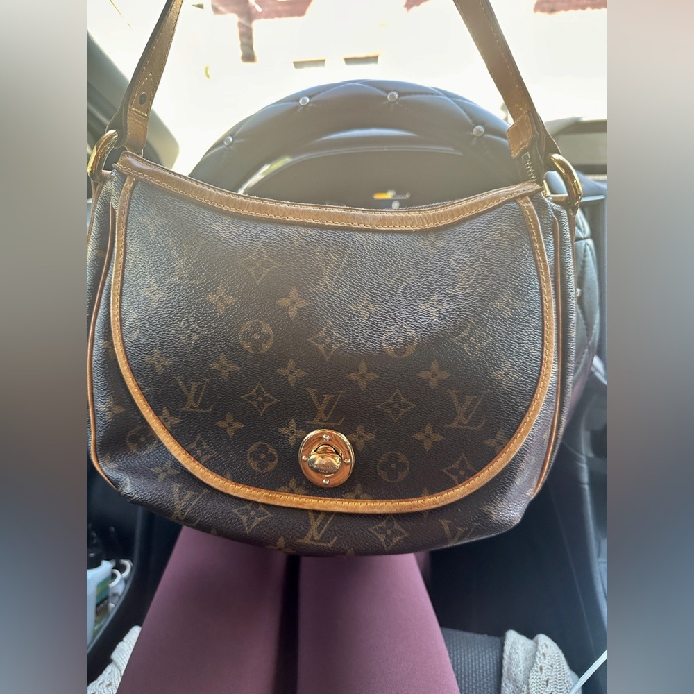 Louis Vuitton Monogram Shoulder Bag